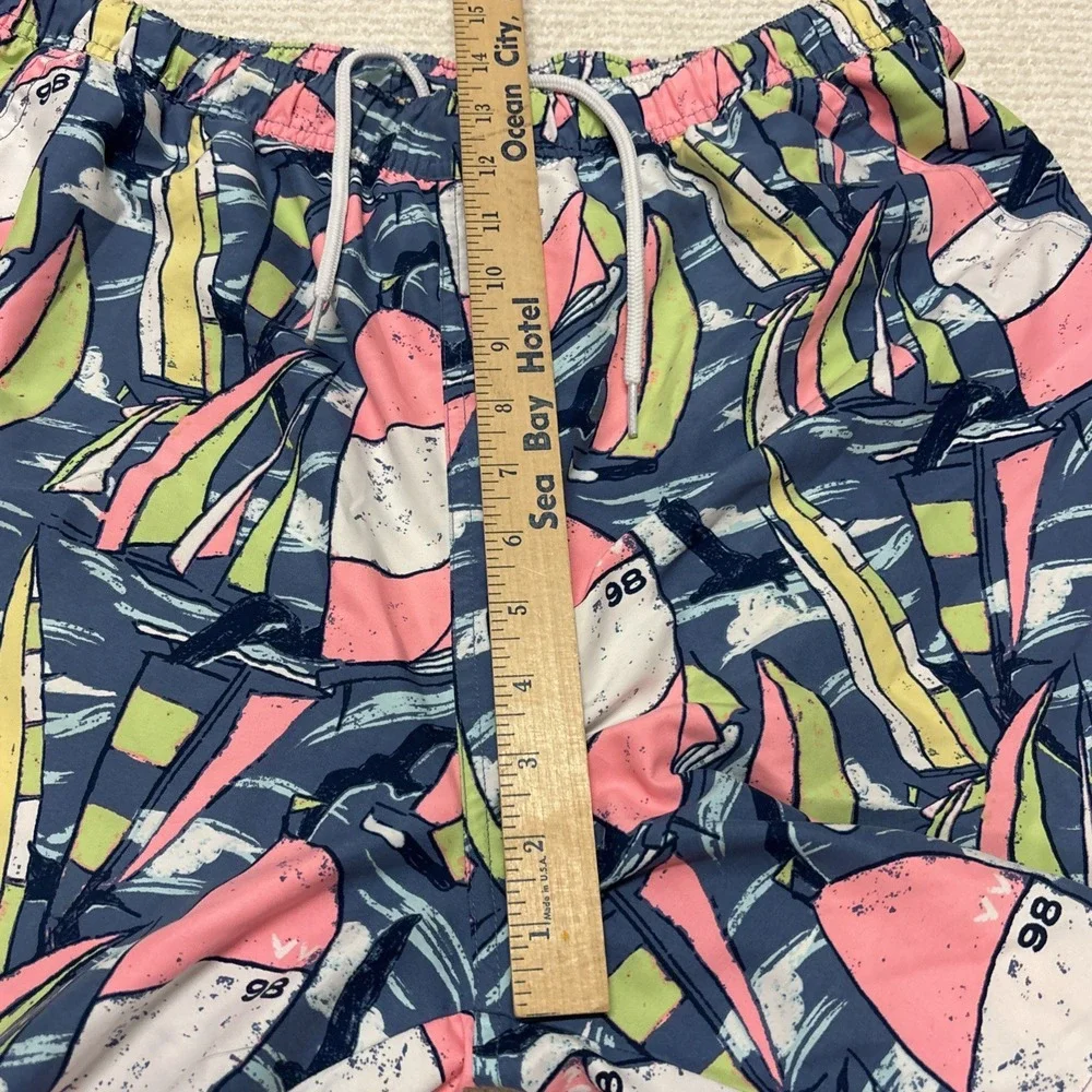 Vineyard Vines Mesh Lined Swim Shorts Trunks Mens Large All‎ Over Sailboat Print